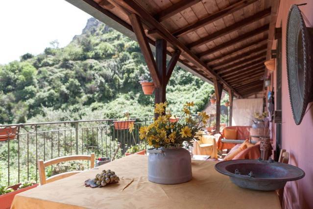 Carly & Dane Vacation House Taormina Kültér fotó